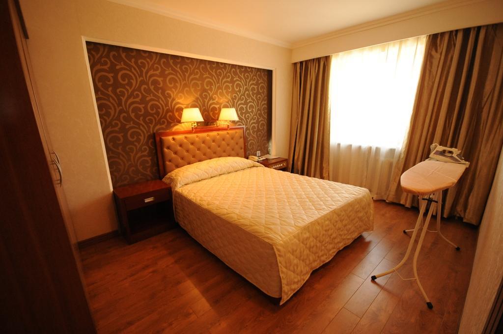 Flower Hotel Ulánbátor Szoba fotó